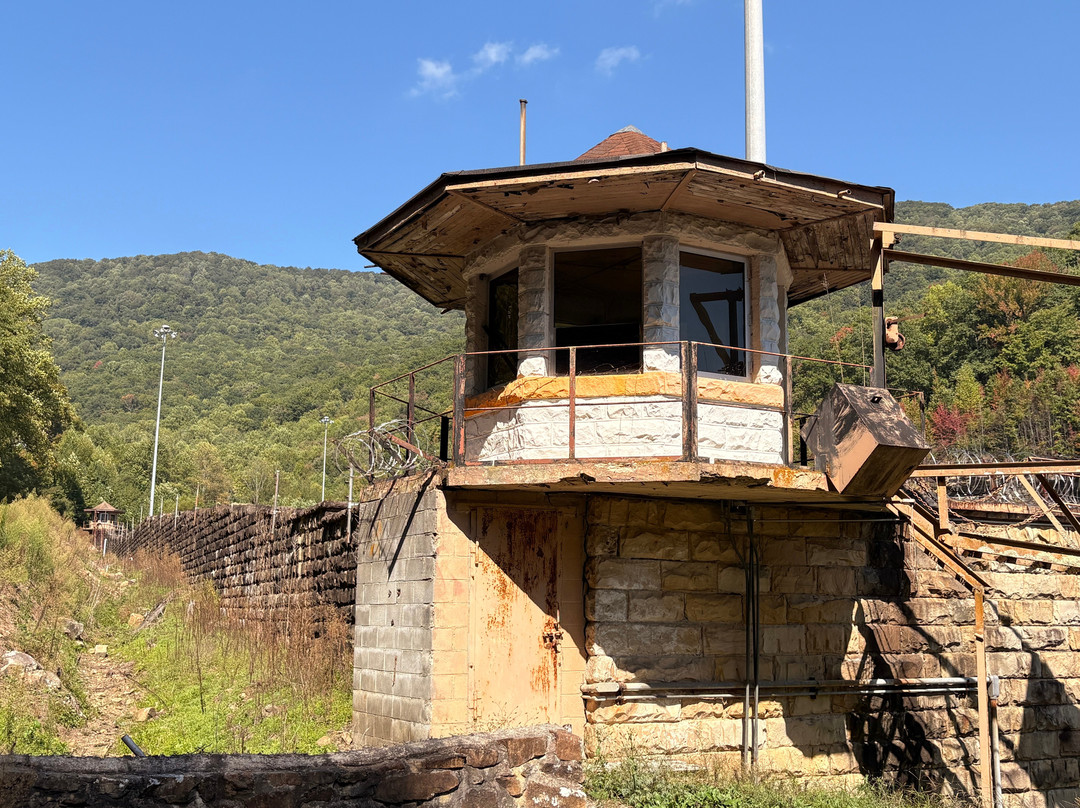 Historic Brushy Mountain State Penitentiary-Petros必去景点