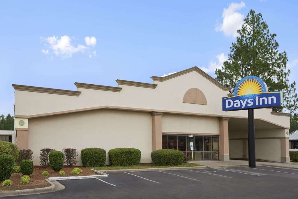 Days Inn by Wyndham Fayetteville-South/I-95 Exit 49主图