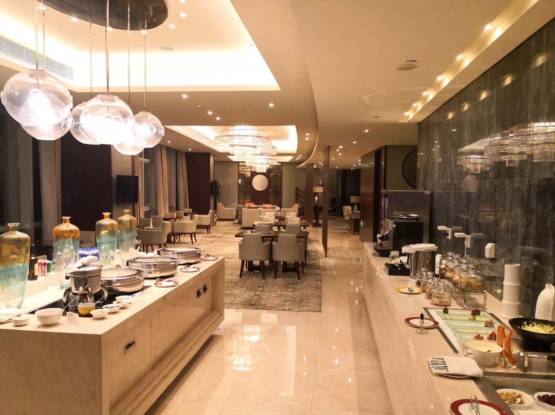 漳州融信皇冠假日酒店主图