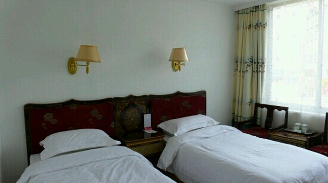 桑珠孜饭店主图