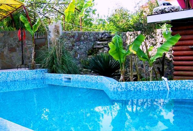 U Nikiticha Guest House