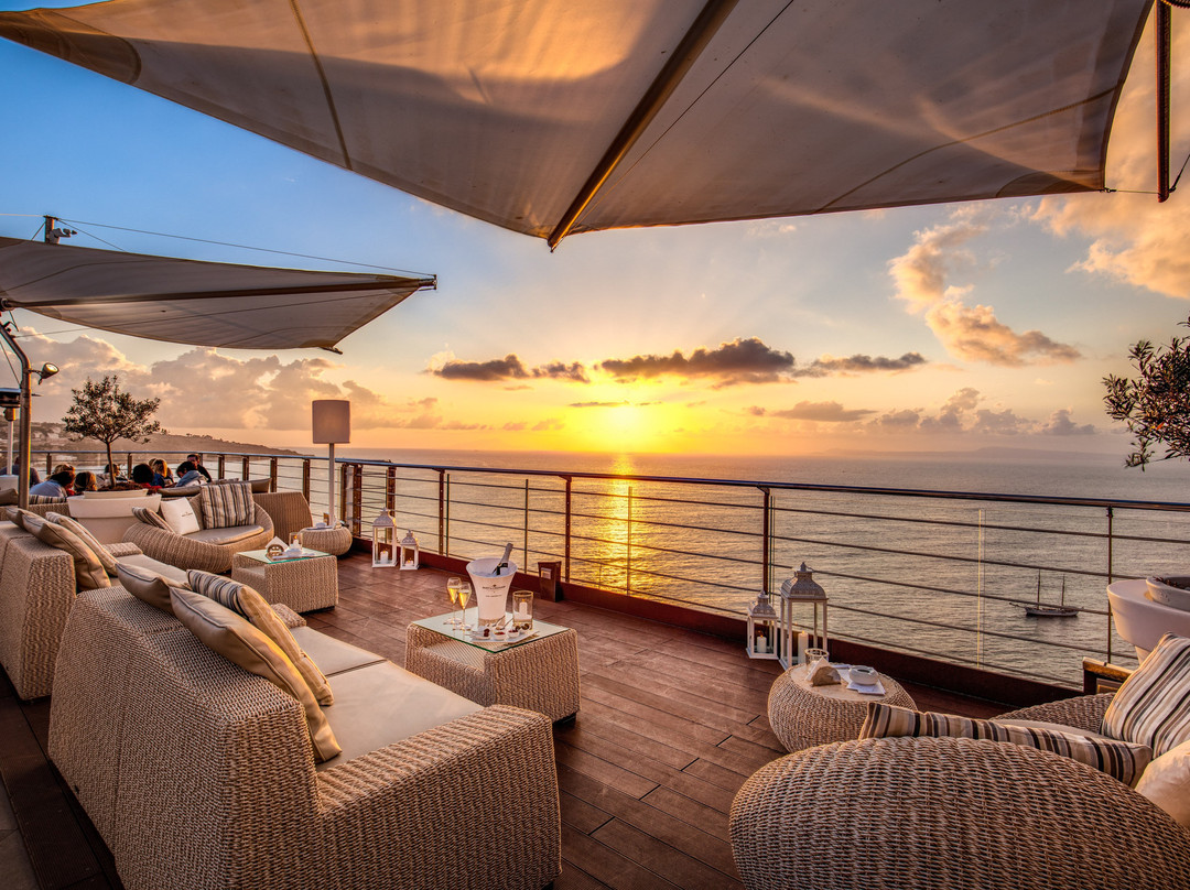 圣阿涅洛旅游景点-Vista Sky Bar