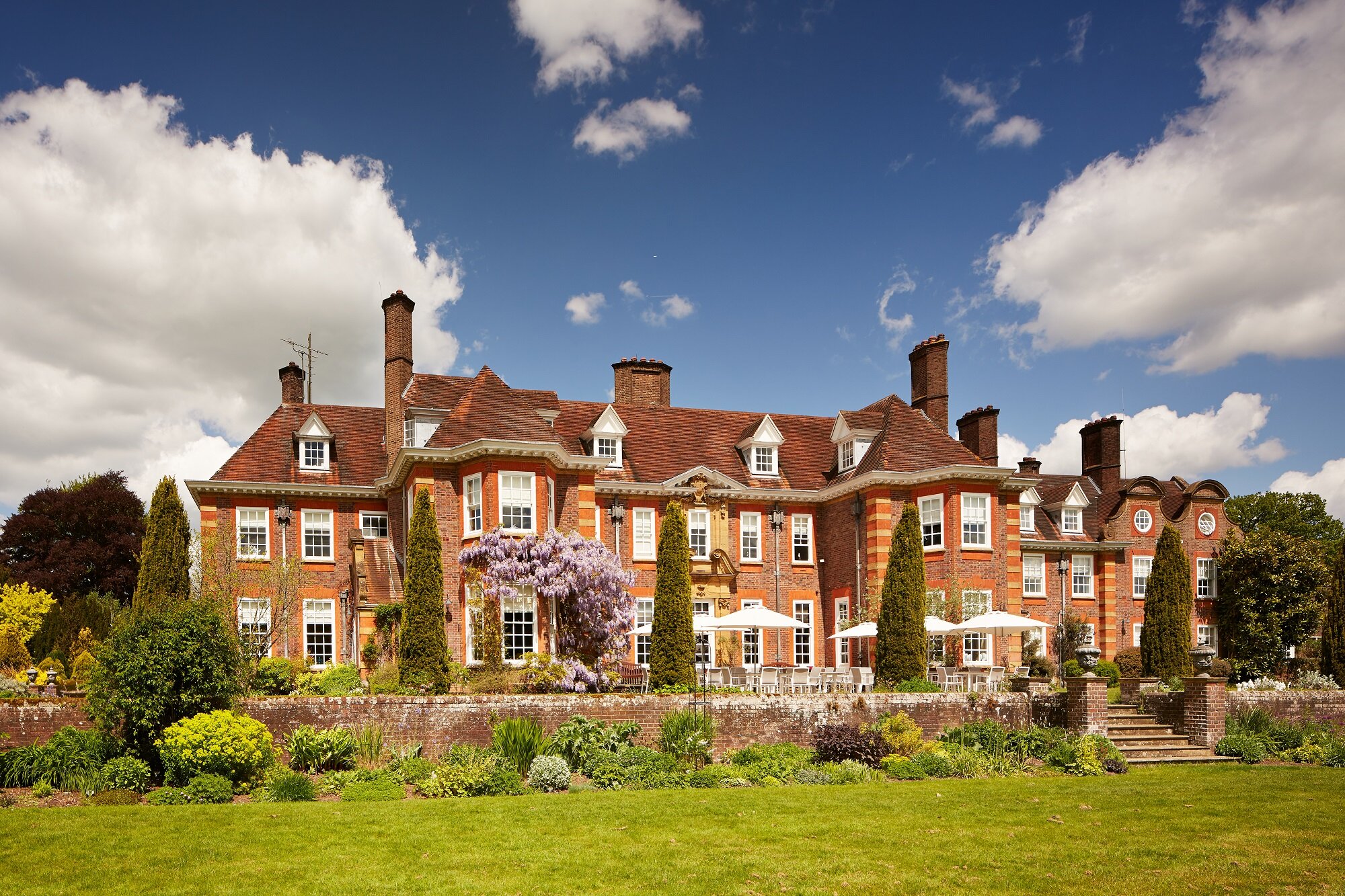Barnett Hill Hotel-官方