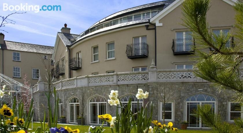 Step House Hotel