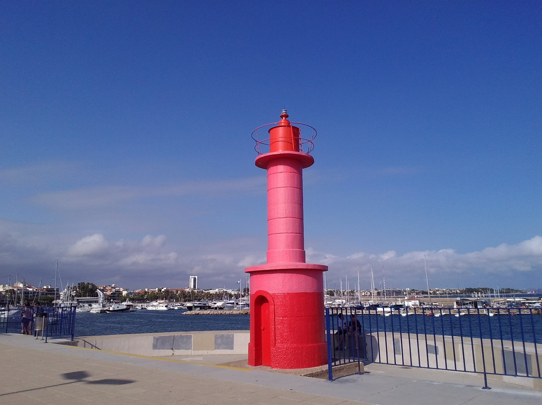 El Faro Rojo景点图片