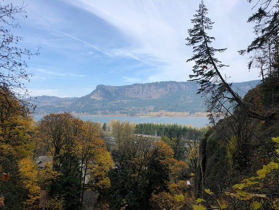 Multnomah Village-波特兰必去景点