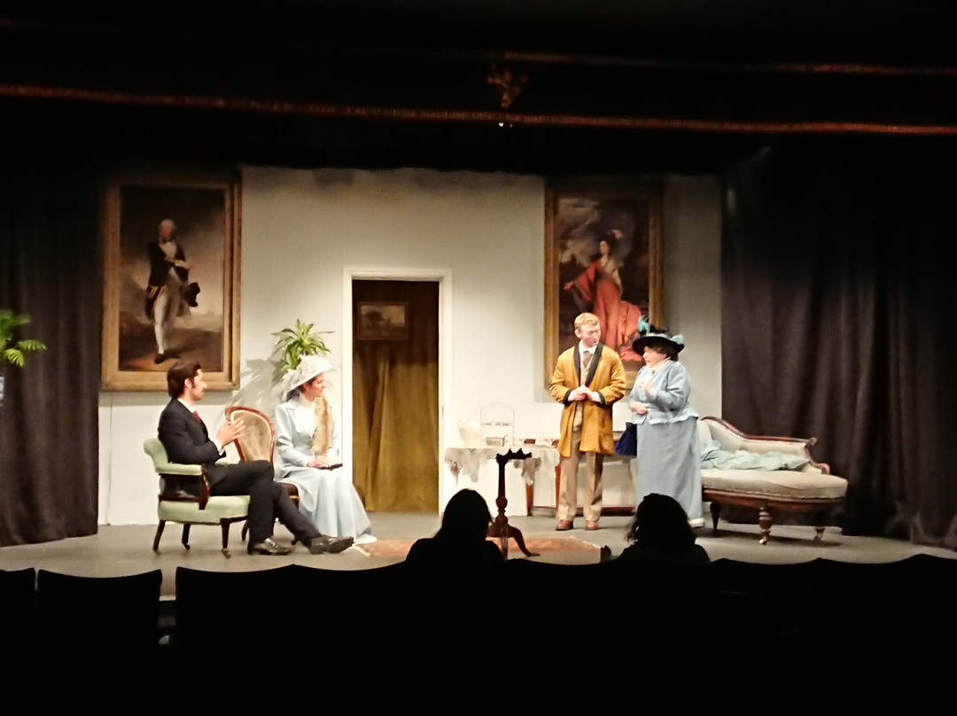 The Lion Theatre景点图片
