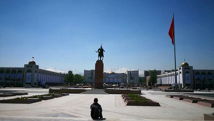 Monument to Manas the Great景点图片