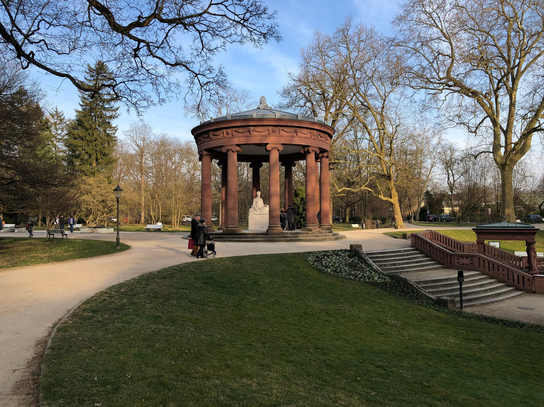 Elisabethenbrunnen-巴特洪堡必去景点