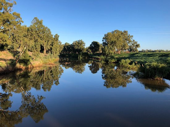 Maquarie River-达博必去景点