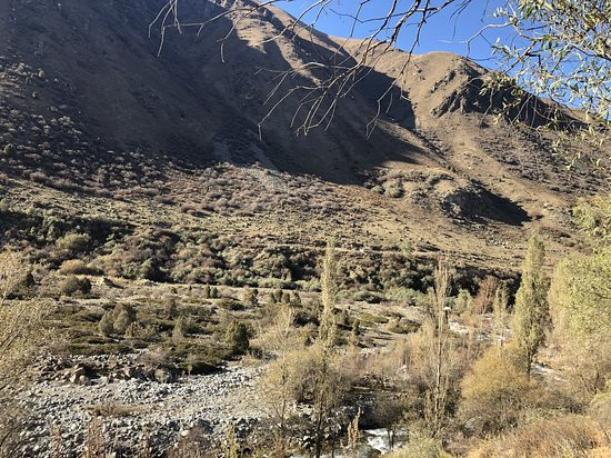 Issyk-Ata Gorge-比斯凯克必去景点
