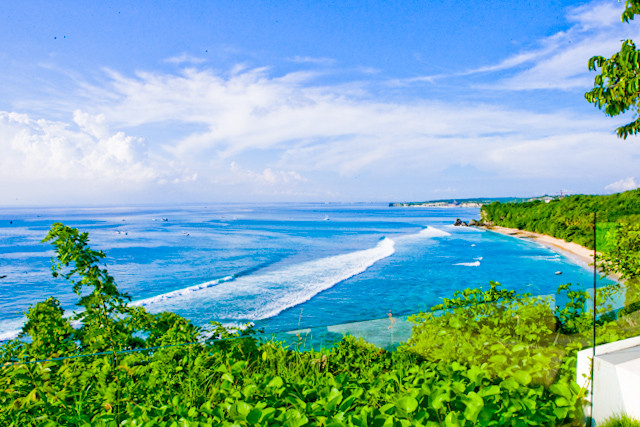 Suluban Beach景点图片