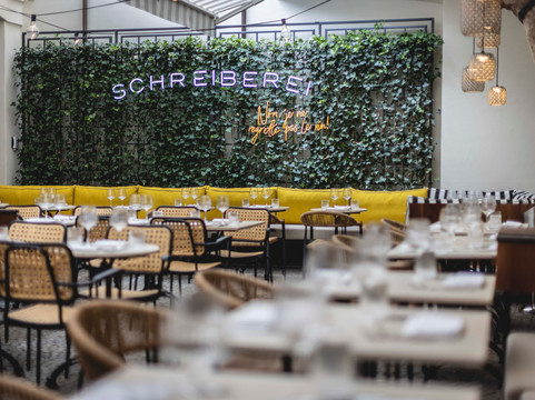 Bar Tatar in der Schreiberei