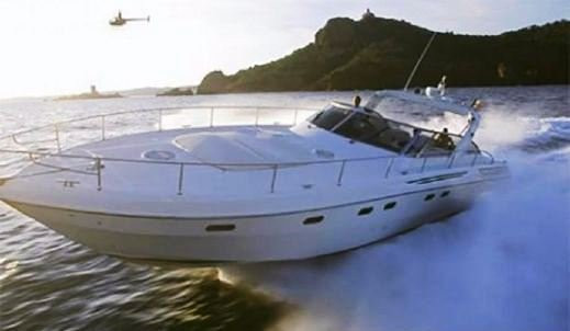 Porto Cesareo Vip Charter-切萨雷奥港必去景点
