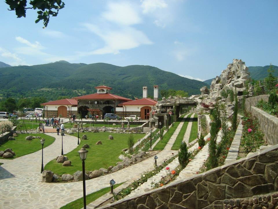 Damascena Ethnographic Complex-Pavel Banya必去景点