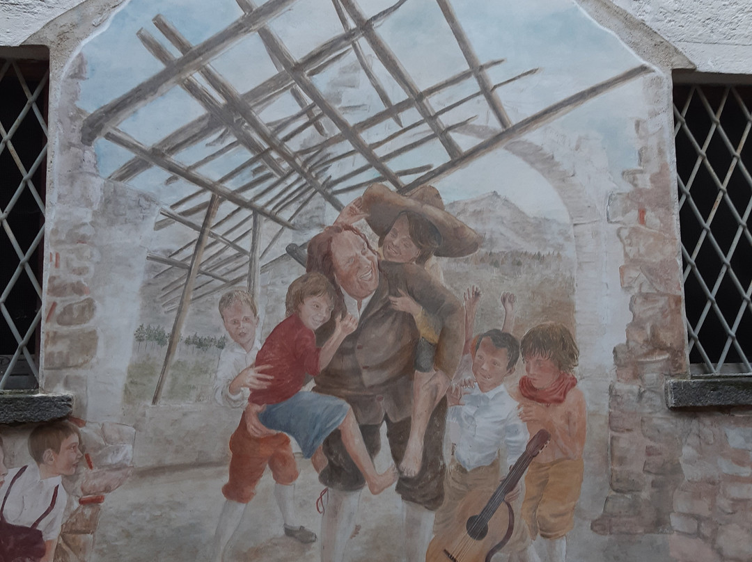 Parlasco Il Borgo Dipinto-Parlasco必去景点