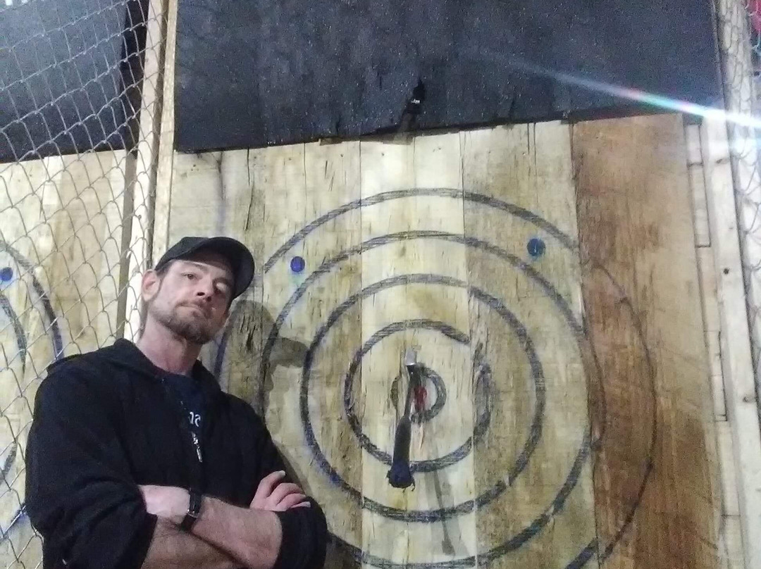 Craft Axe Throwing- Knoxville-诺克斯维尔必去景点
