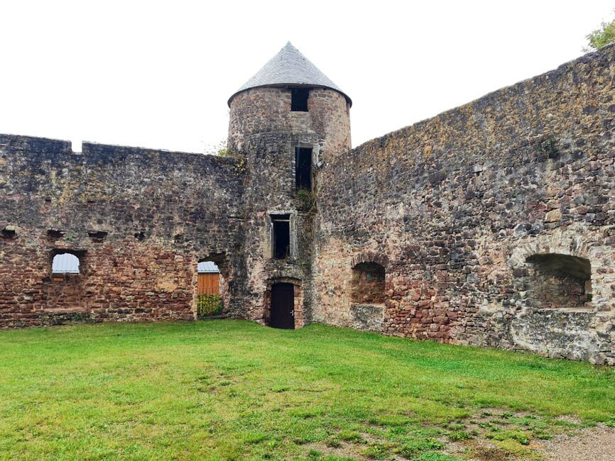 Pettingen Castle景点图片