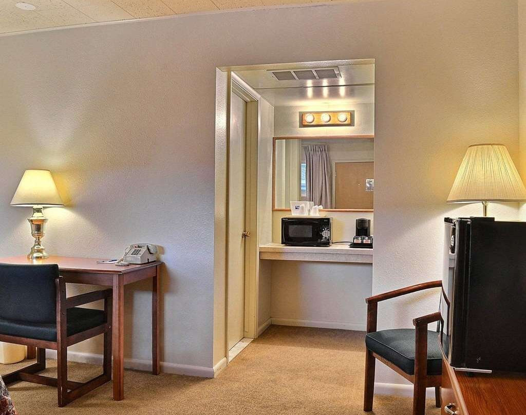 Skyline Motor Inn主图