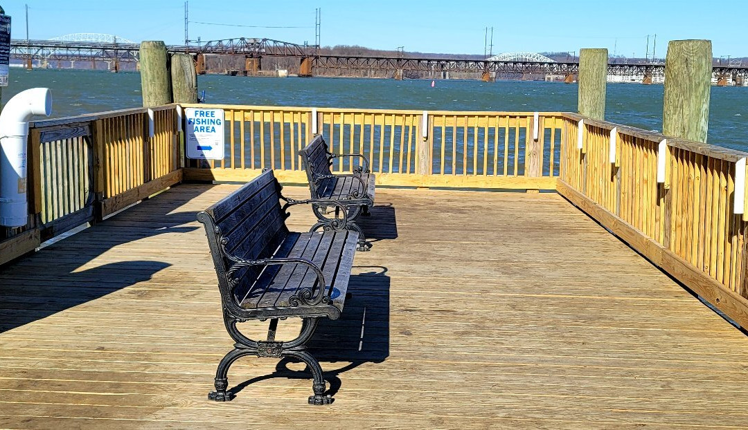 Frank J. Hutchins Memorial Park景点图片
