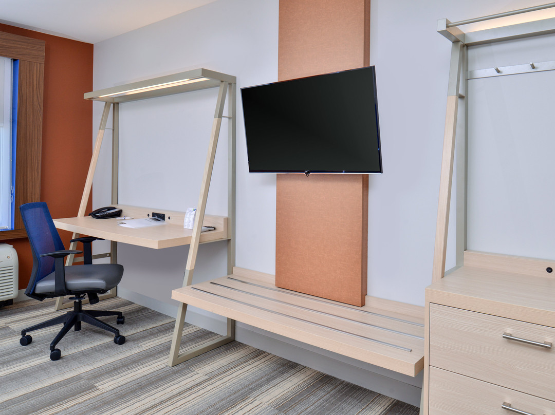 Holiday Inn Express & Suites Southgate - Detroit Area By IHG主图