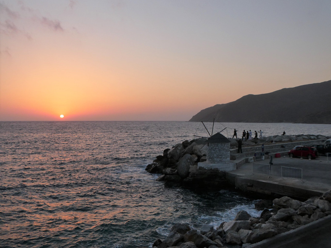 Maestro All Day Cafe Cocktail Bar-Aegiali必去景点