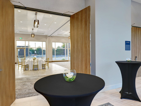 金斯顿西智选假日酒店主图