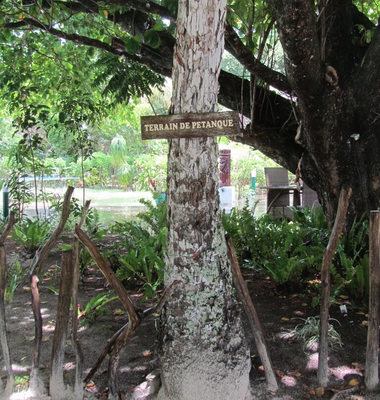 Oure Lodge Beach Resort主图