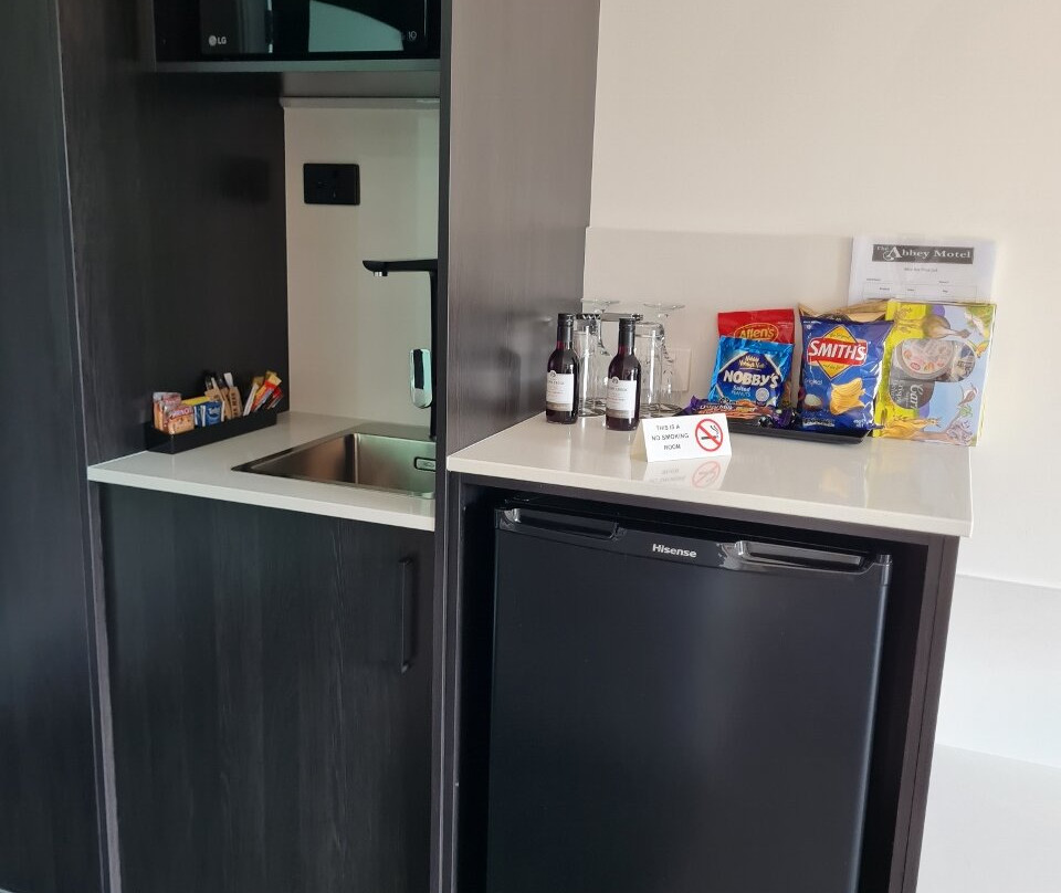 The Abbey Motel主图