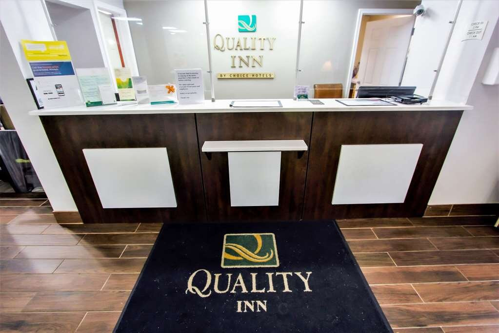 La Quinta Inn by Wyndham Fayetteville I-95主图