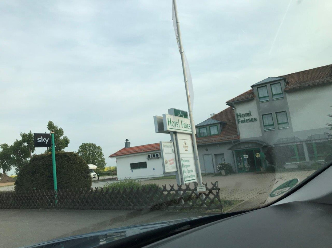 弗里森酒店主图