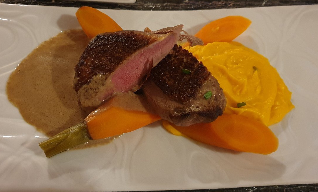 法尔曼地区酒店主图