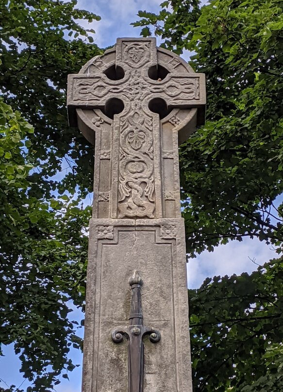 Alva War Memorial-Alva必去景点