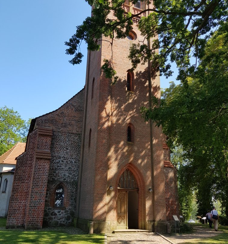 Kirche St. Michael-Krummin必去景点