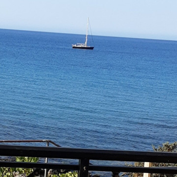 Ilyssion Beach Hotel主图