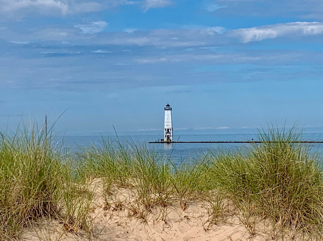 Frankfort Beach景点图片