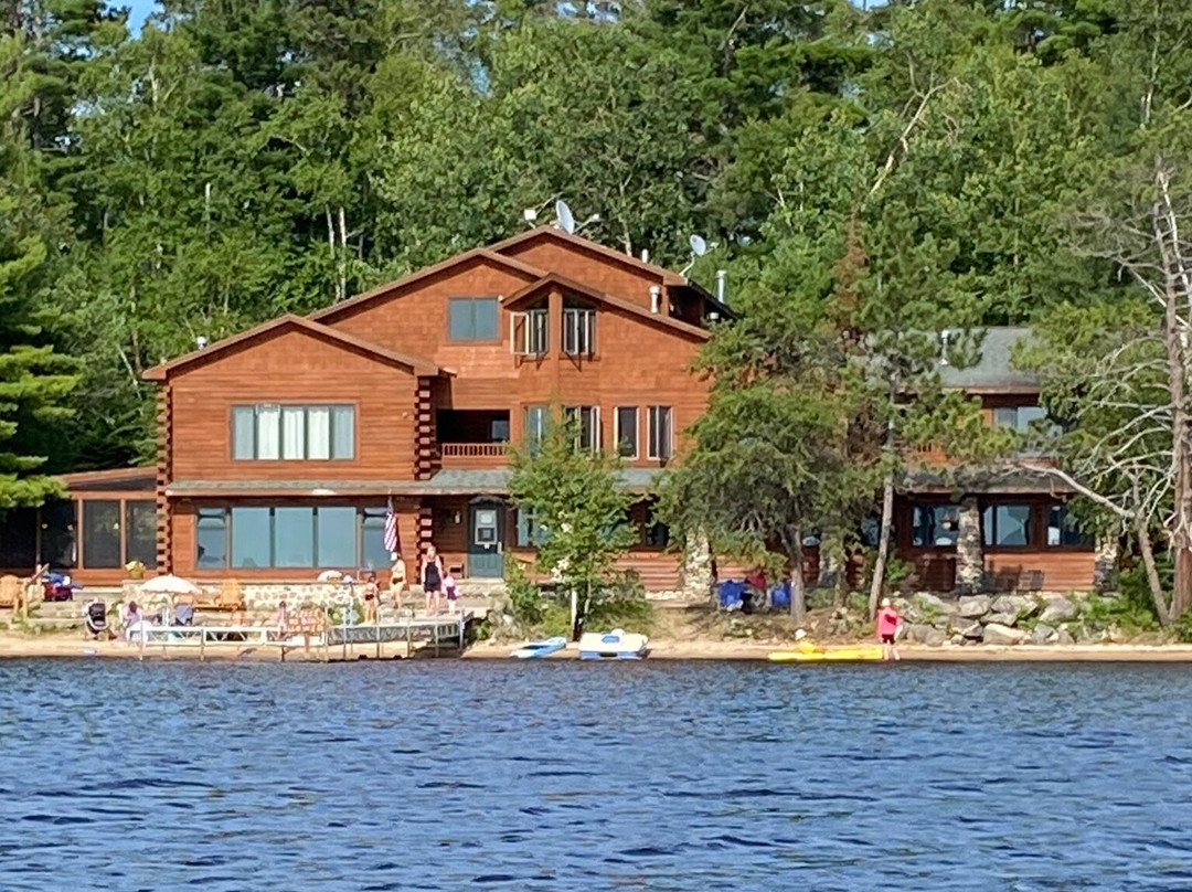 Elbow Lake Lodge