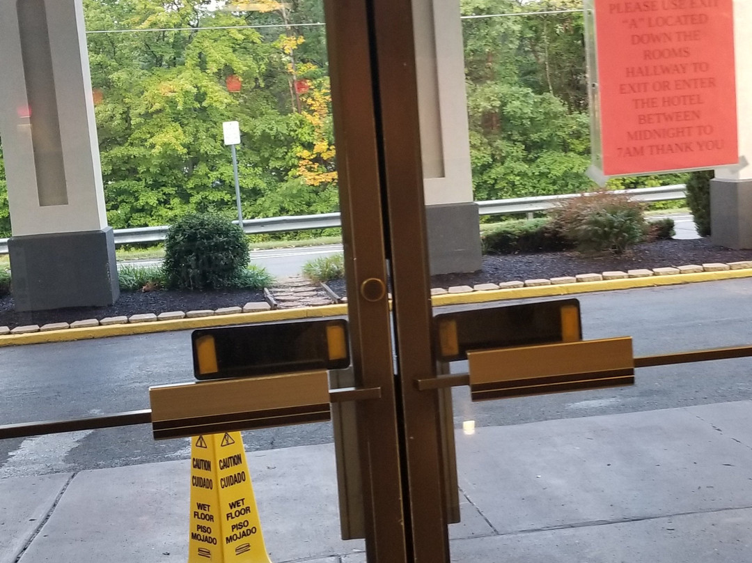 匡蒂科华美达酒店主图