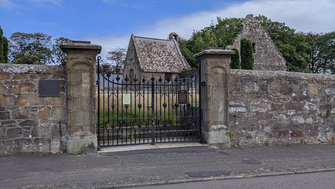 St Cuthbert's Parish Church景点图片