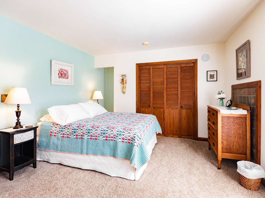 燕鸥湖旅馆主图