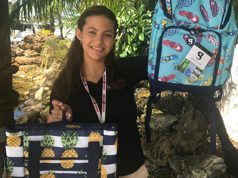 Divers Direct-达尼亚滩必去景点