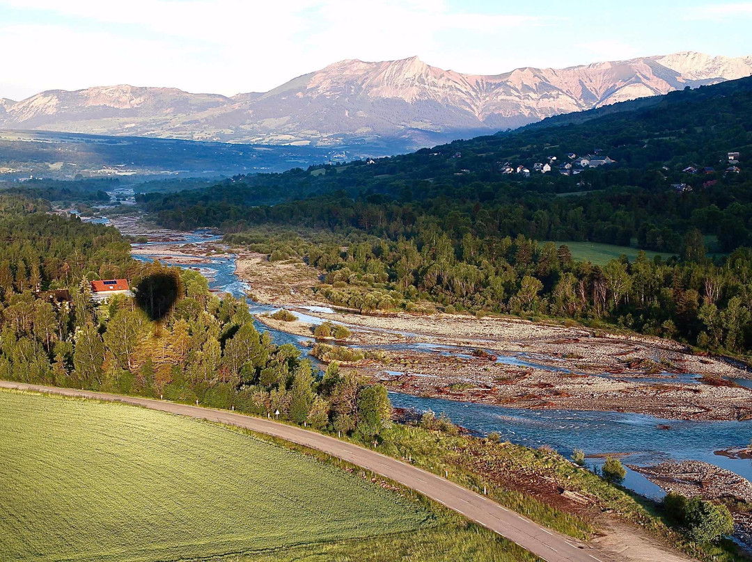 Hautes Alpes Montgolfière-Ancelle必去景点
