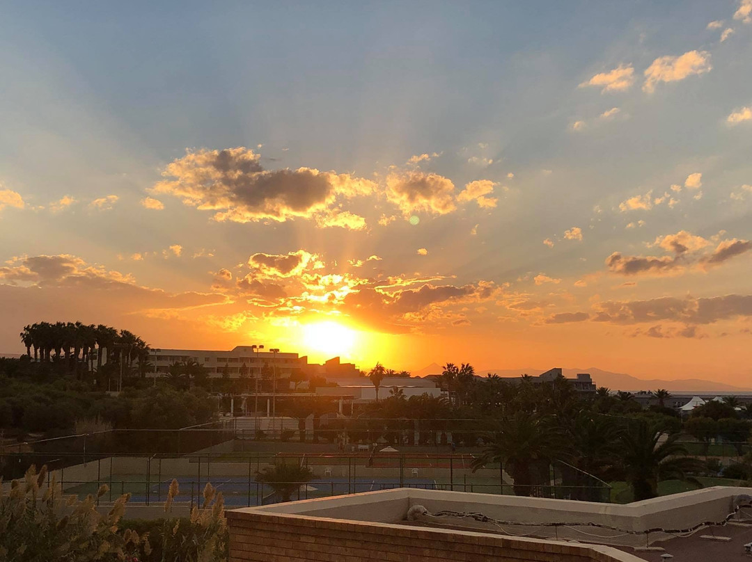 Bella Beach Hotel主图