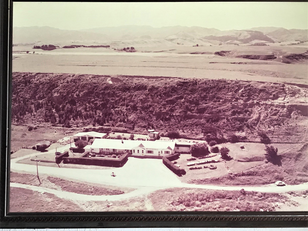 Lake Ferry Hotel主图