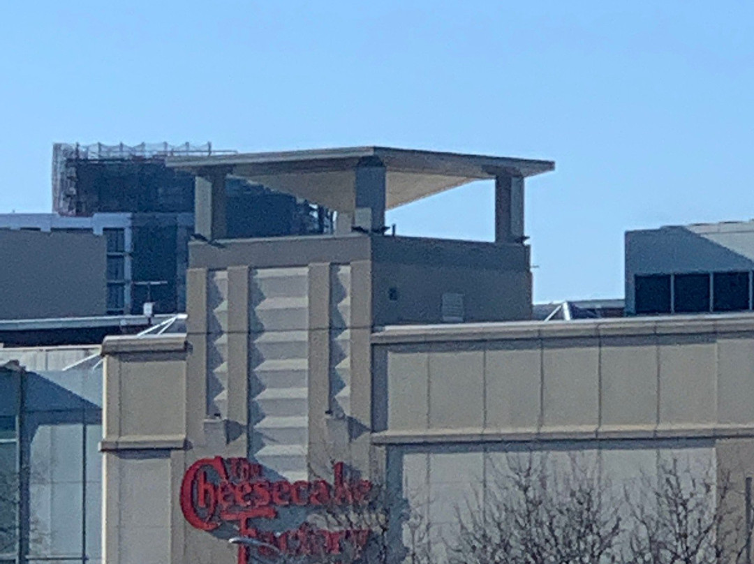 Queens Place Mall-埃尔姆赫斯特必去景点