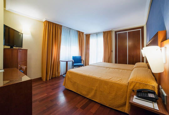 Hotel Torreluz Centro主图