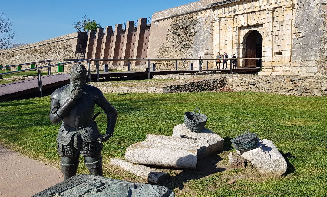 Castillo de la Trinidad景点图片