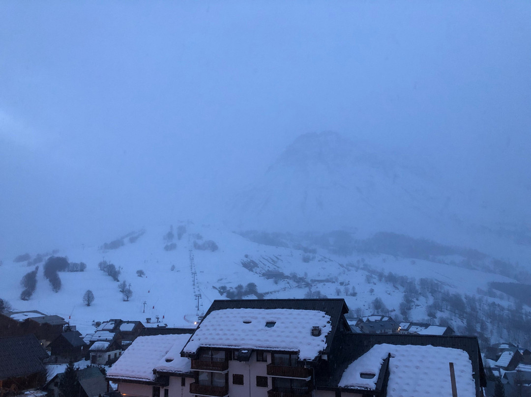 Les Chalets du Hameau des Aiguilles主图