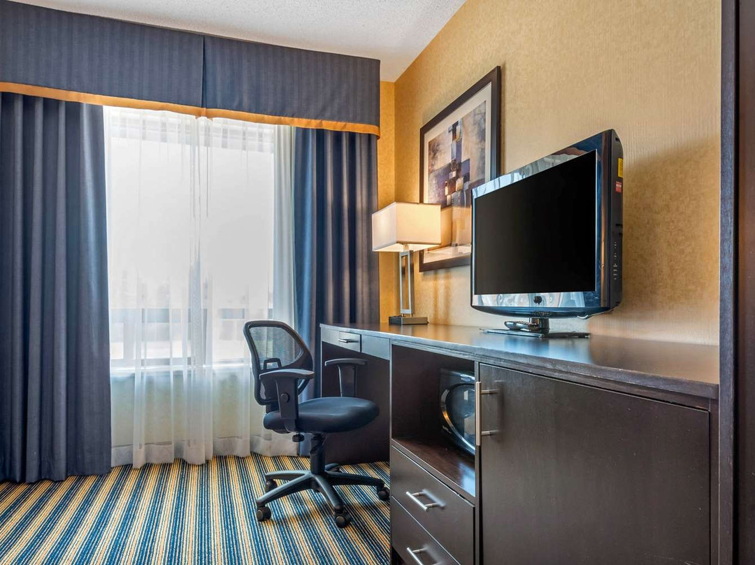 Comfort Inn St Thomas主图