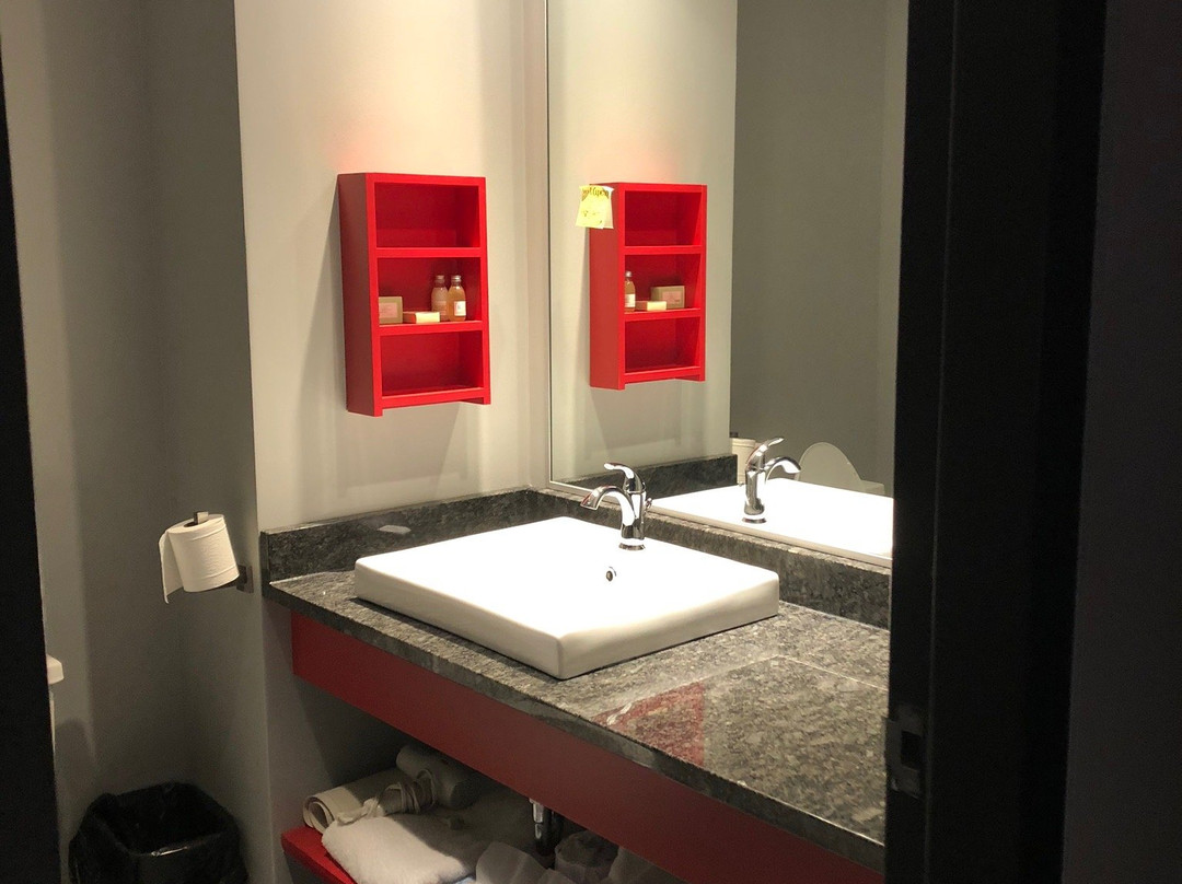 Hôtel Universel Alma # CITQ 008072主图